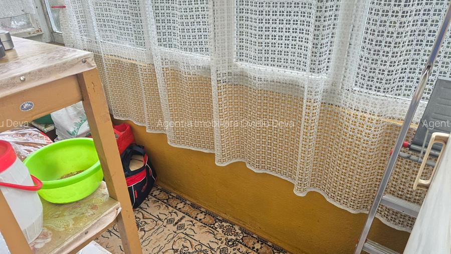 Vand apartament 2 camere in Deva, zona Zamfirescu, situat pe mijloc, etaj 2, - 9