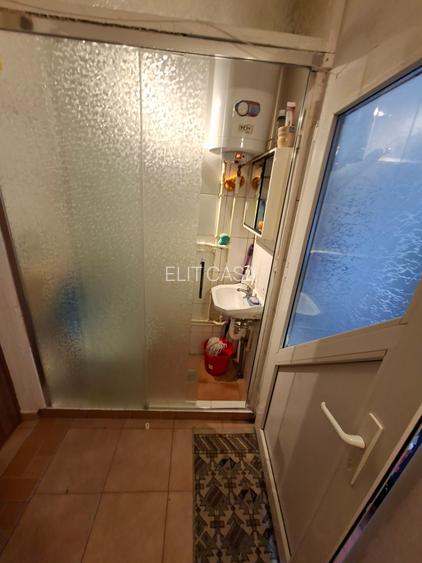 Camera de camin, zona Podu Ros - 5