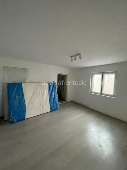 Inchiriez hala 200 mp+ apartament 90 mp - 12