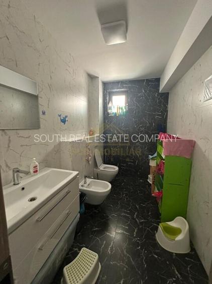 VILA INDIVIDUALA P+1+M-TEREN 300 MP-METROU DIMITRIE LEONIDA - 26