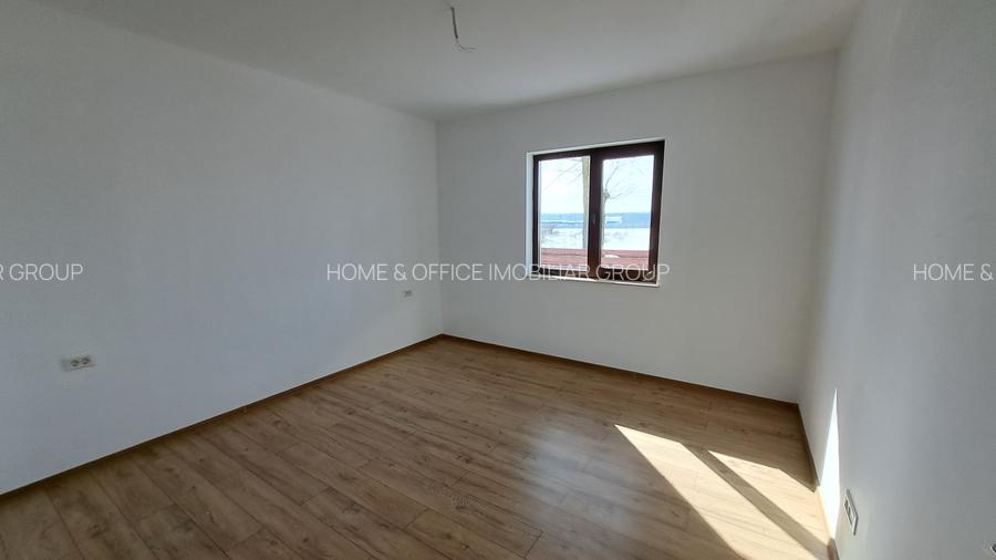 CASA 4 CAMERE CU SUPRAFATA GENEROASA IN  STIL NEOROMANESC - 24