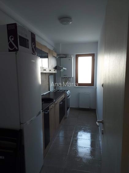 închiriez apartament cu o camera  - 5