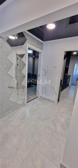 LIPOVEI - BLOC IZOLAT - 3 CAMERE - 1 BALCON - CENTRALA PROPRIE - CLIMA - GARAJ - 8