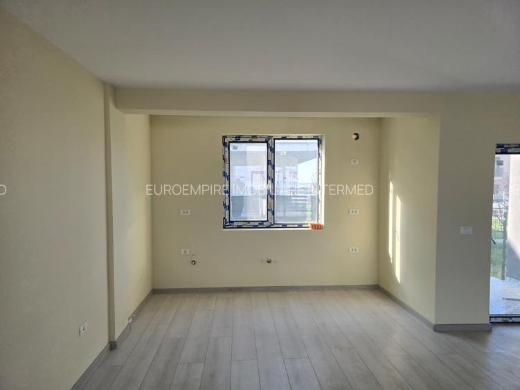 vika de vanzare in Lazu - 3