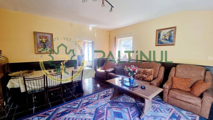 Casă de vânzare în Cisnădioara, curte mare și vedere spre munte - 13