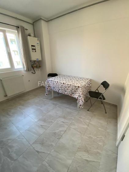DE INCHIRIAT! Apartament 2 camere decomandat 60 mp , Sector 4 - 33