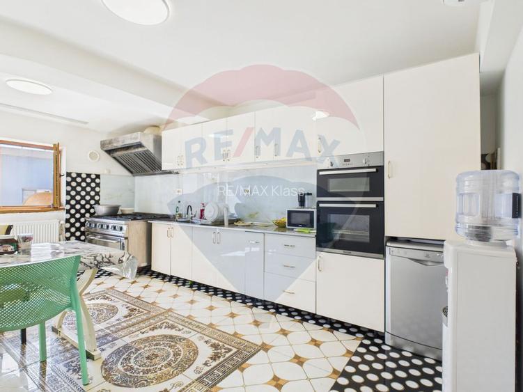 De vanzare| Casa cu piscina, saune si design elegant- Zona Matasari - 8