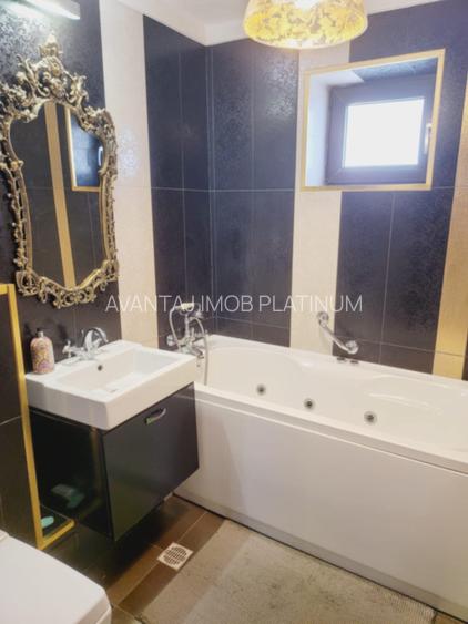 Unirii / Octavian Goga, bloc 1993 - 12