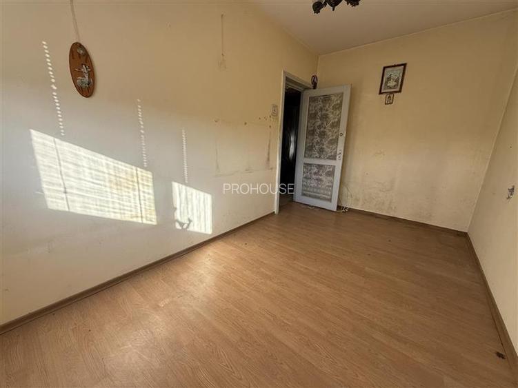 Aleea Parcului, 3 camere, etaj 3- de renovat! - 11