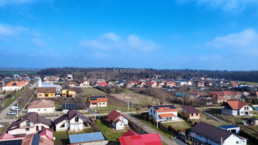 Bazosu Nou - Teren 1200mp - Utilitati - 7