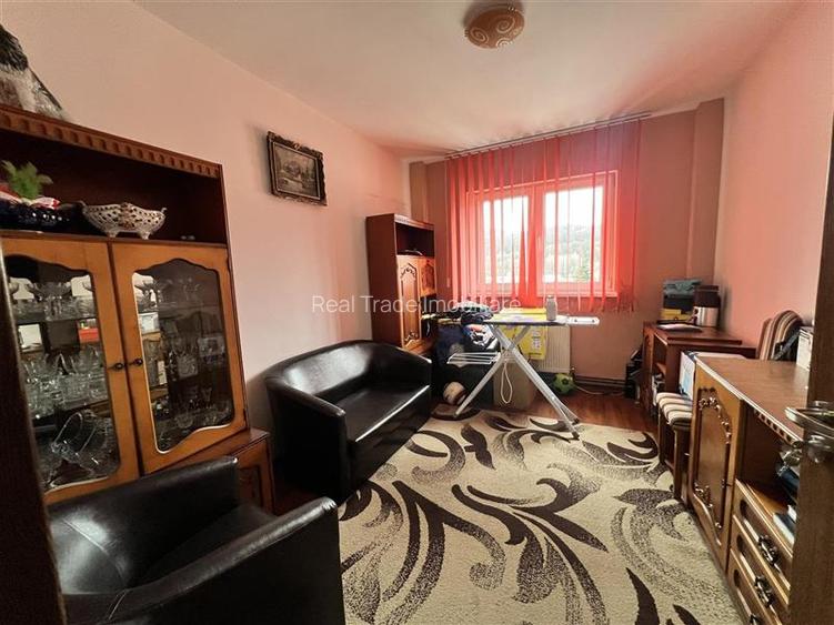 Apartament 4 camere decomandat, etaj intermediar Carpatilor- Lidl - 5