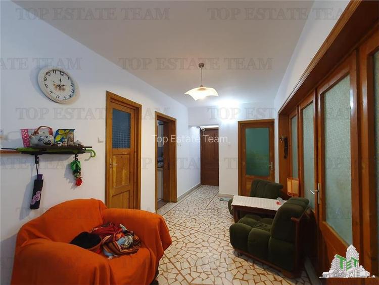 Investitie ultracentral - apartament 4 camere garaj boxa si curte Constanta - 4