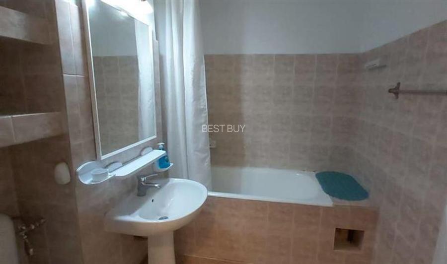 UNIRII, SFANTA VINERI, COPOSU 132 MP DECOMANDAT BLOC 1996 - 11