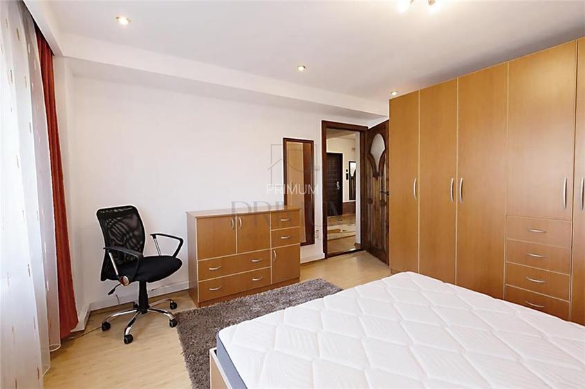 SIMION BARNUTIU - 3CAM. - LIFT - 2 BALCOANE - 2 BAI - DECOMANDAT - ETAJ INTERMED - 9