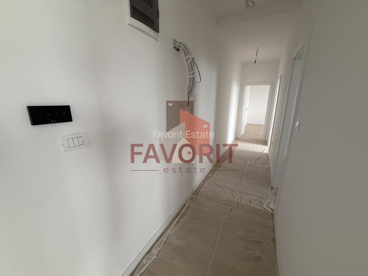 NOU. Gradina proprie de 103 mp si 2 locuri de parcare inscrise in CF. - 7