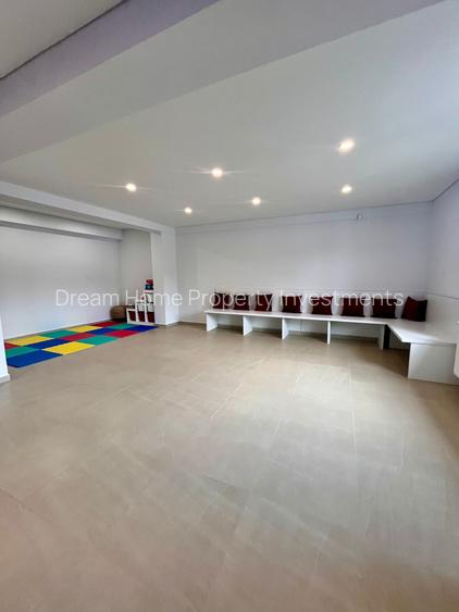 Bazin de inot /afacere la cheie/ randament 8 % - 14