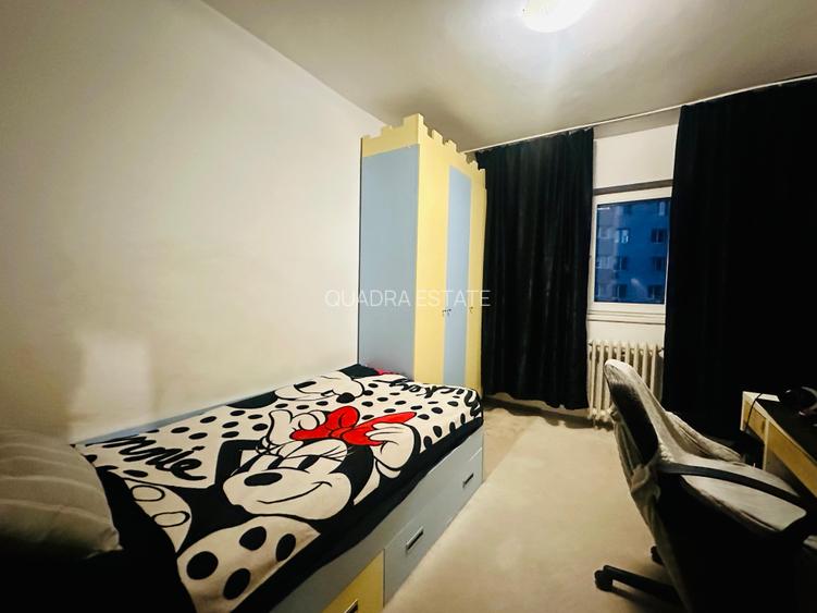 Apartament de vanzare -  3 camere  Dristor - Aleea Scolarilor - 12