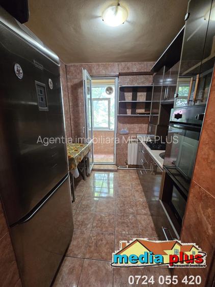 Apartament 3 camere de vânzare în Micro 16 – Galați - 2