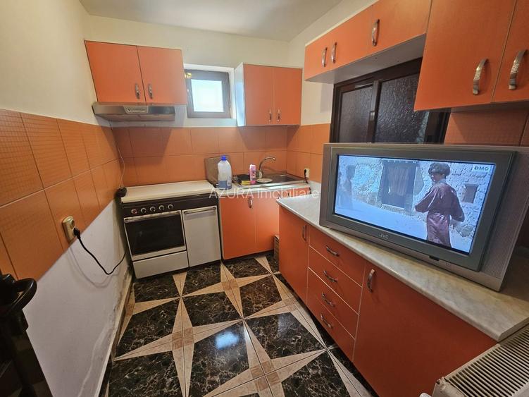 Casă de vânzare în Golești – locație excelentă lângă muzeu - 5