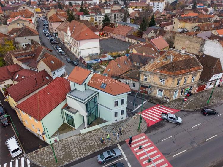 Constructie comerciala centrala P+2 -  funcțiuni mixte - 24