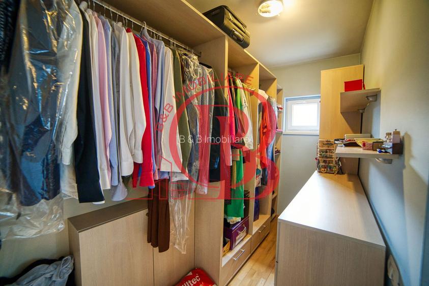 Casa complet mobilata 5 camere 3 bai curte generoasa - 58