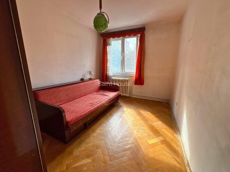 Apartament 3 camere decomandat str. Umbrei 61 mp parter/ etaj 1 - 3