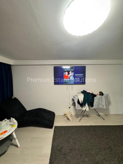 Casa de vanzare in Chiajna - 2 corpuri locuibile + spatiu comercial - 9