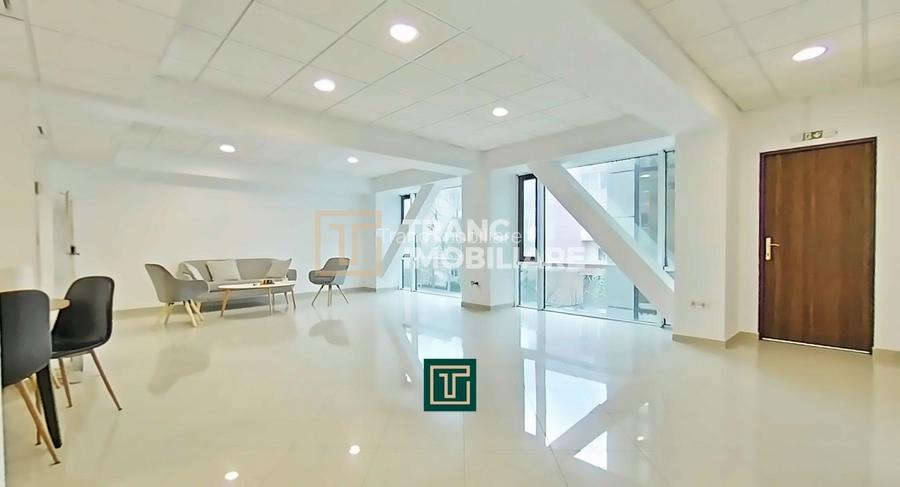 Clădire premium cu fațadă integral vitrată – oportunitate unică in Arad - 16