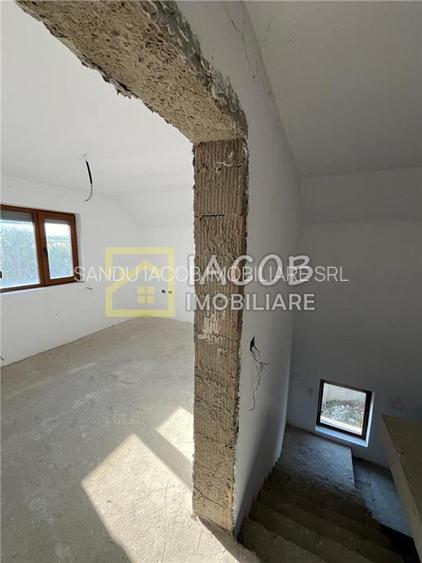 Casa ''''la gri'''' P+M, Dumbrava -Itesti, jud Bacau - 4