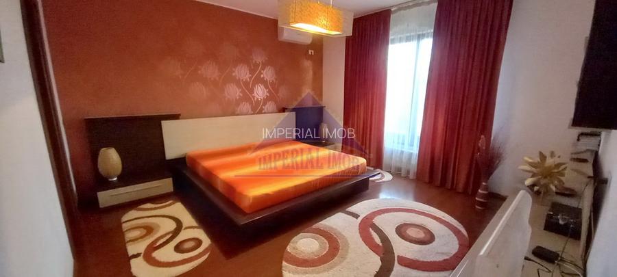 Vila spatioasa, 6 camere, 5 bai, ideala pentru doua familii, intrari separate - 7