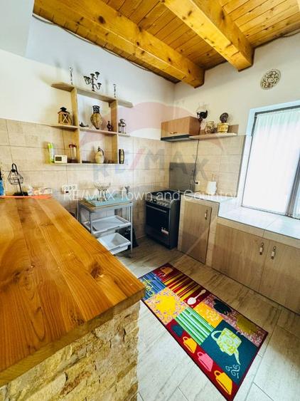 Casă / Vilă cu 4 camere de vânzare - 12