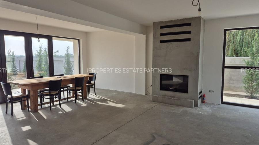 Casa de vanzare Comuna 1 Decembrie - 4