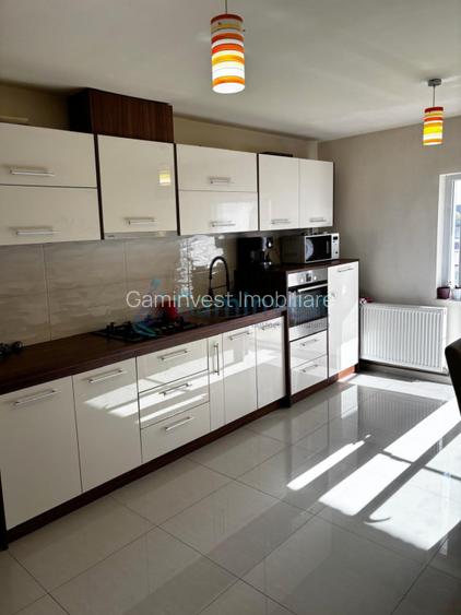 Apartament cu 3 camere de inchiriat in Oradea, zona Rogerius - 7