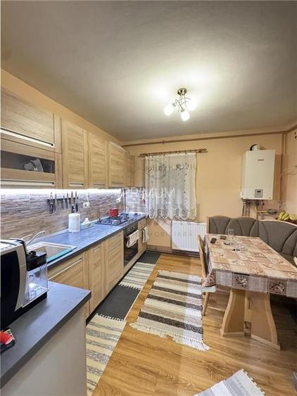 BUZIASULUI | 3 CAM | ET.1 | 2 BAI | 2 BALCOANE | ANVELOPAT | CENTRALA | BOXA | R - 3