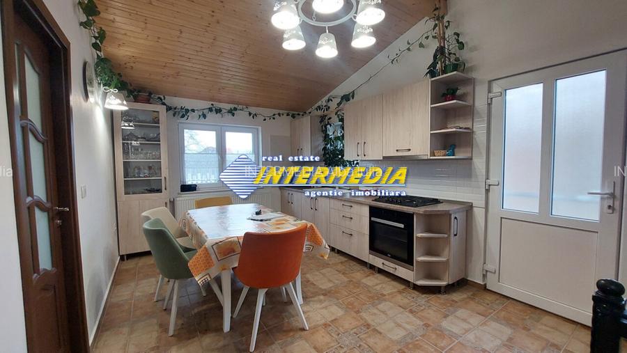 Casa cu 5 camere si teren generos de 1514 mp în centrul Sebesului - 3