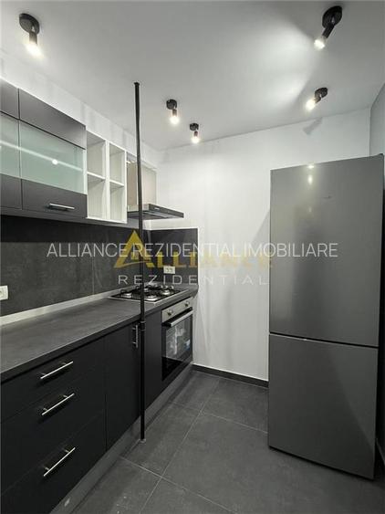 Apartament 2 camere /Semidecomandat - Etaj intermediar - Metrou  Eroii Revolutie - 10