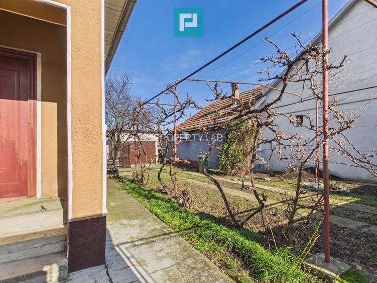 Casă cu 4 camere toate utilitățile și 1150mp teren - 11