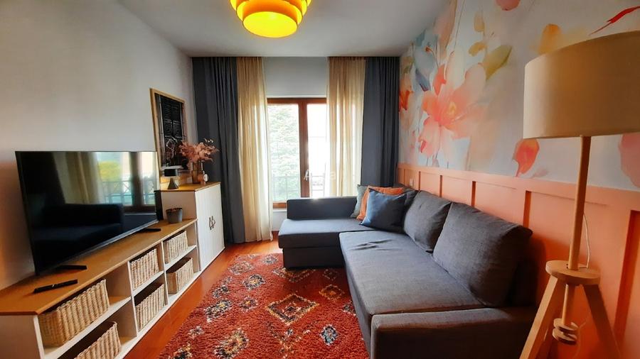 Proprietar   |   Vilă modernă  în American Village Pipera   |  Renovată complet  - 11