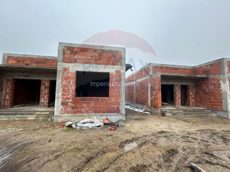 Casă / Vilă Bariera Valcii - 3