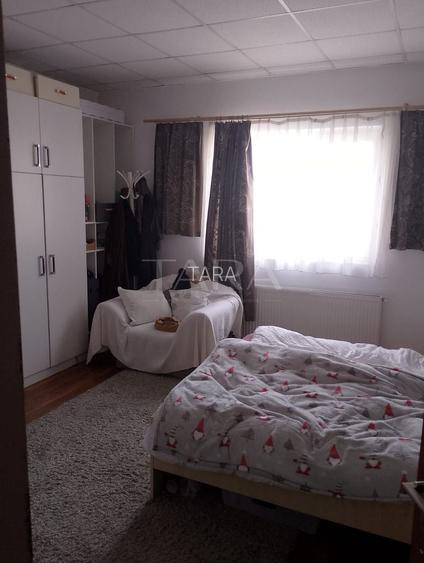 Apartament la casa, curte interioară,  foișor cu grill. - 4
