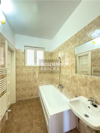 Parcul Circului | La bulevard | Vila individuala | 5 camere - 10