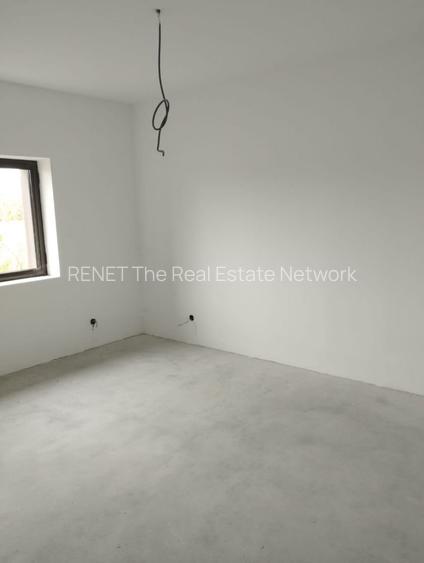SE VINDE CASA IN CALUGARENI 5 camere, teren 600mp - 15