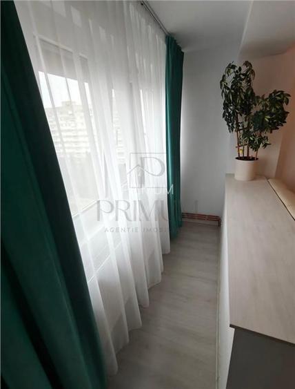 Gheorghe Lazar - 2 Camere - Decomandat - Etaj intermediar cu LIFT - Centrala ter - 3