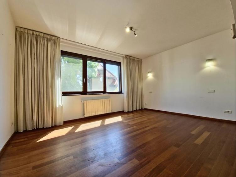 Apartament 5 camere Aviatorilor