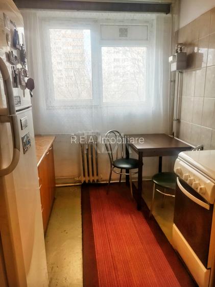 2 camere Sălăjan decomandat, et. 2, metrou, 53 mp, reabilitat - 4