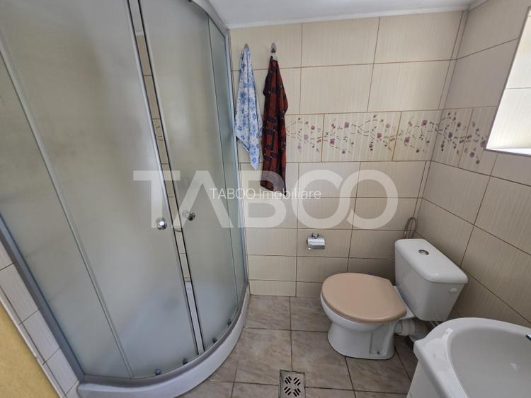 Casa individuala de vanzare 387mpu curte 624mp Sura Mica Sibiu - 27