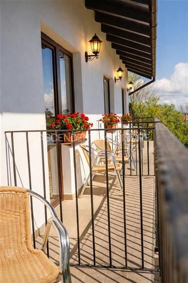 Pensiune:3 km de Castelul Bran, 2.900mp teren, aviz ISU, predare la cheie - 7