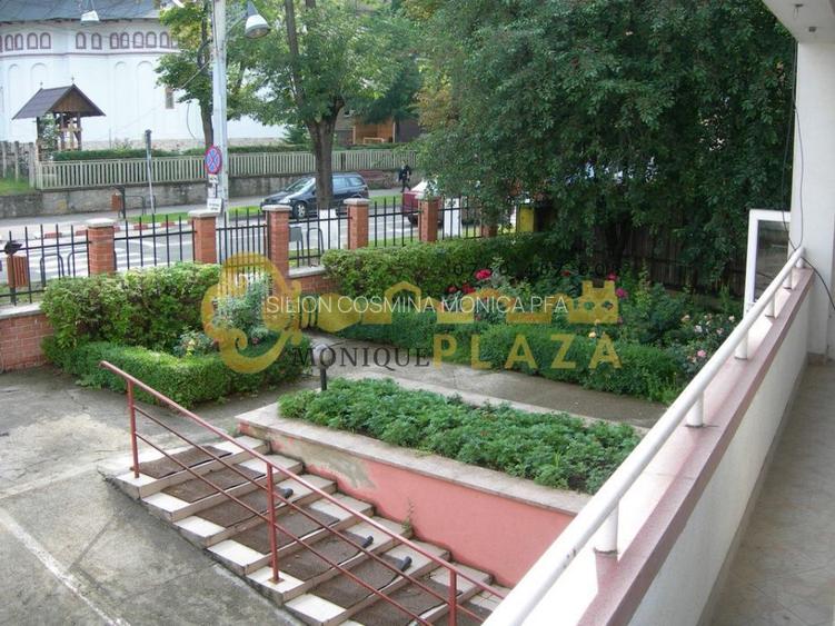 Cladire(cu vad) pretabila pentru BIROURI | CLINICA | COMERCIAL | - 24