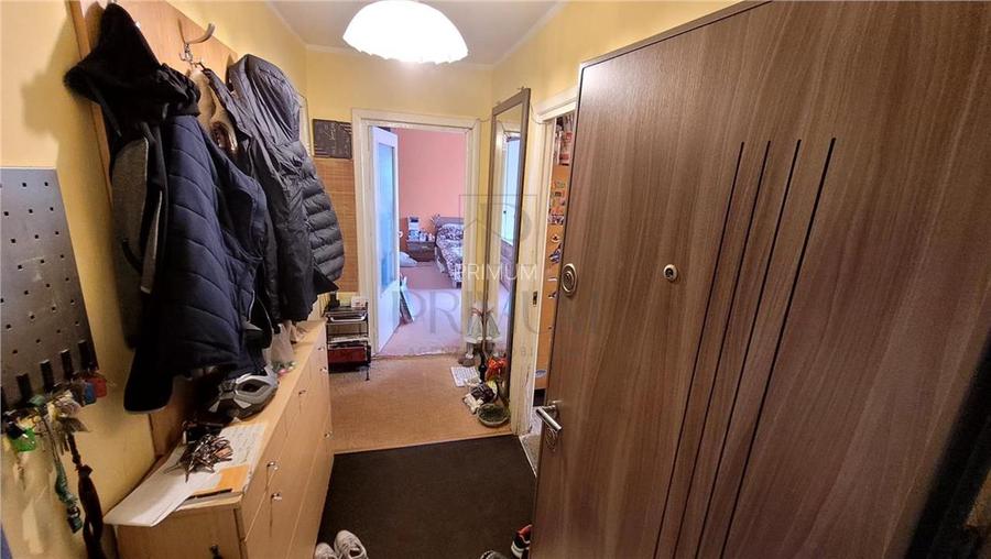 ARADULUI - PARTER INALT - 3 cam - 2 bai - 2 balcoane - centrala proprie - rulour - 5