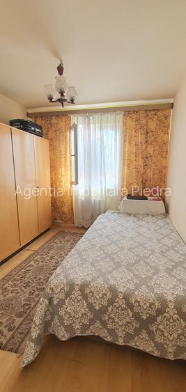Vand apartament 2 camere , semidecomandat , zona Vasile Aaron - 4